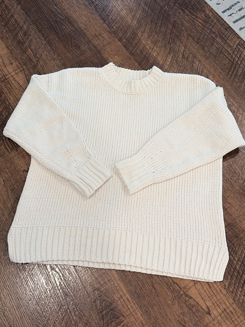 aerie Cream Crewneck Pullover Sweater